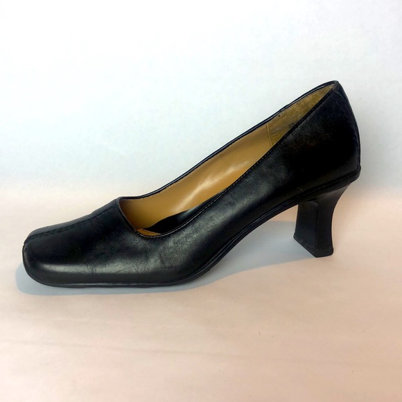 Kenneth Cole Reaction black square to pump - Picture 2 of 10